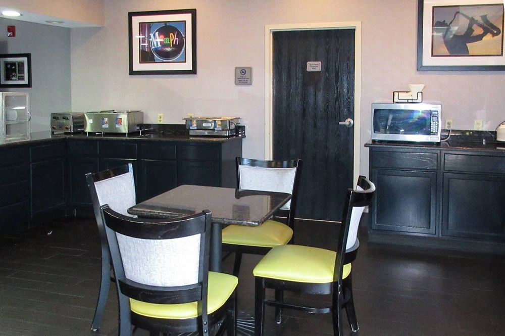 Quality Inn Airport I-240 孟菲斯 外观 照片