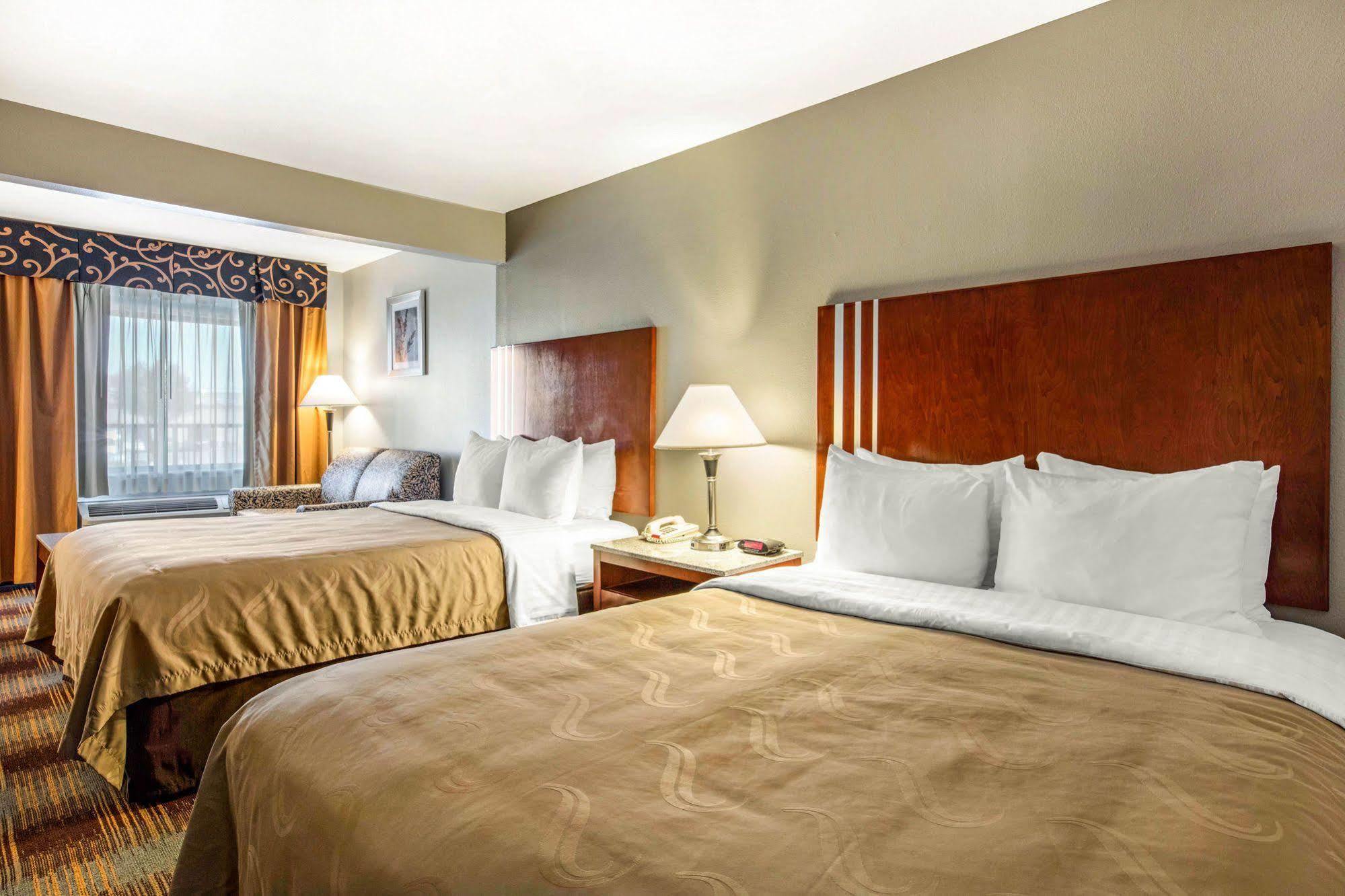 Quality Inn Airport I-240 孟菲斯 外观 照片